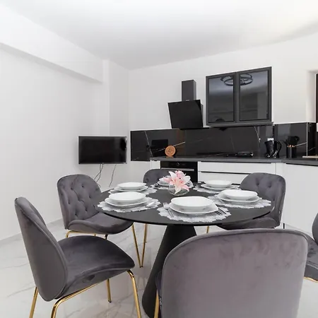 New! In 30 Meters From The Sea - Ta Leut Agency