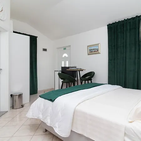 New! In 30 Meters From The Sea - Ta Leut Agency Apartmán Petrcane