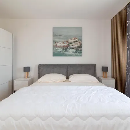 Apartmán New! In 30 Meters From The Sea - Ta Leut Agency Petrcane