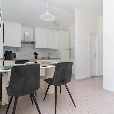 New! In 30 Meters From The Sea - Ta Leut Agency * Petrcane