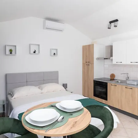 New! In 30 Meters From The Sea - Ta Leut Agency